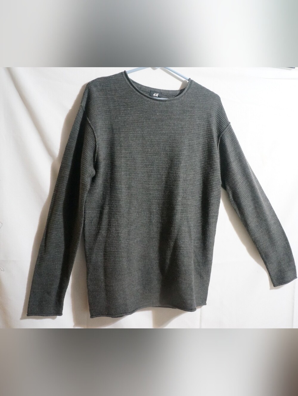 H&M men's crewneck long-sleeve knit sweater Dark Grey Size Small - Picture 4 of 9